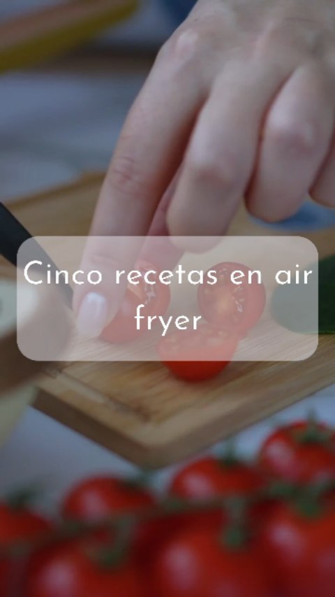 Si como a mí te da pereza encender el horno en verano, hoy te traigo cinco recetas que puedes hacer en la air fryer o freidora de aire. 

➡️ Brownie 
➡️ Donuts
➡️ Tarta de yogur 
➡️ Bizcocho de manzana 
➡️ Melocotones asados

Para ver estas y muchas más recetas solo tienes que ir a @inmylittlekitchen_ pinchar en el enlace directo al blog y luego ir al buscador de recetas 

#blog #blogger #foodblog #foodblogger #food #foodie #foodporn #foodlover #foodstagram #home #homemade #homemadefood #homefood  #internationalfoodiesunite #inmylittlekitchen #foodiesinternationalchat #igersmadrid  #goldentastyfoodie #internationalcuisinefamily  #teamhappyfoodies #amigosfoodiesinsta #fellowfoodielovers
