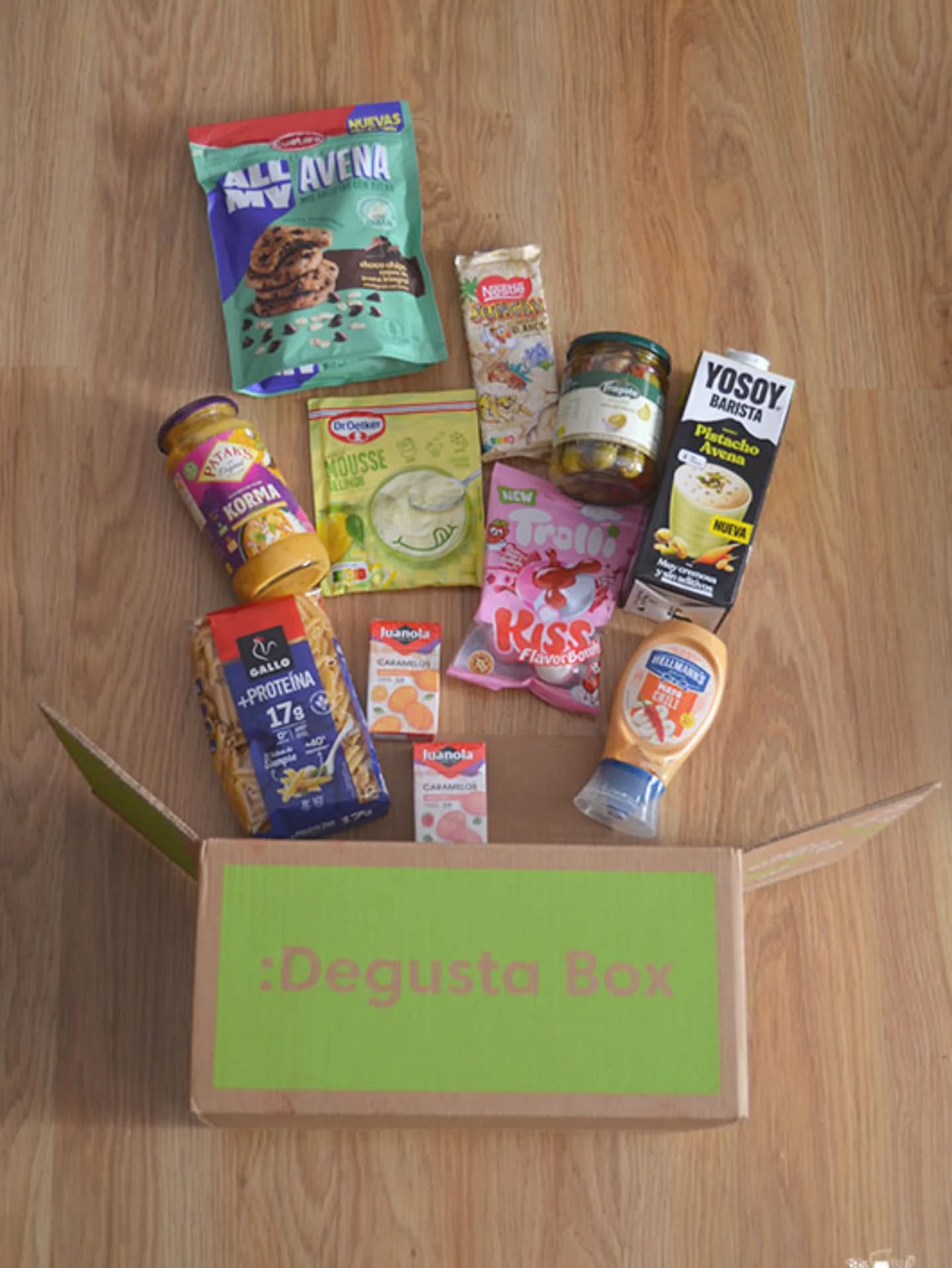 ¡Lunes! Y no ha mejor manera de empezar la semana que enseñandoos el contenido de la caja Degustabox de este mes y que ya os está esperando en el blog.

En esta ocasión viene dedicada a la primavera que ya tenemos a la vuelta de la esquina por lo que yo os recomiendo que no os la perdáis.

Tenéis toda la información, ofertas y detalles en el blog. 🔗 Enlace directo en mi perfil ❤️ 

#internationalfoodiesunite  #goldentastyfoodie  #teamhappyfoodies #amigosfoodiesinsta #fellowfoodielovers