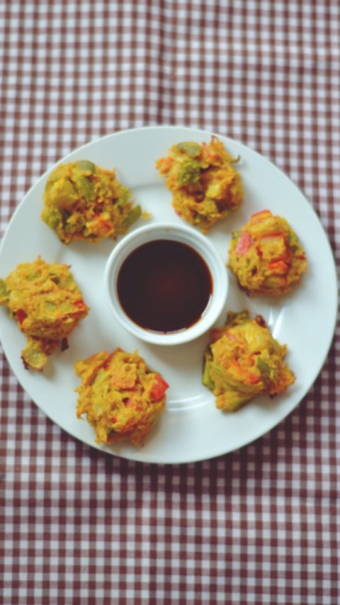 ¡Crujientes, doraditas y 100% SIN GLUTEN! ✨
Si buscas el snack perfecto para sorprender a todos (o para darte un capricho espectacular), estas Pakoras de Verduras son la respuesta. 

Olvídate de masas pesadas; aquí el protagonista es el sabor y ese "crunch" que enamora al primer bocado. 🤤
Lo mejor de todo: son libres de gluten gracias a la harina de garbanzo. ¡Nadie notará la diferencia!

👉 ¿Quieres la receta paso a paso?
La tienes esperándote en el blog: www.inmylittlekitchen.com (enlace en mi biografía 🔗).

🔥 Si amas las recetas fáciles y saludables, ¡sígueme para no perderte nada!

 #internationalfoodiesunite  #goldentastyfoodie  #teamhappyfoodies #amigosfoodiesinsta #fellowfoodielovers