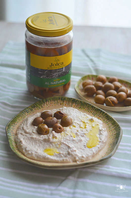 Paté de queso feta y aceitunas